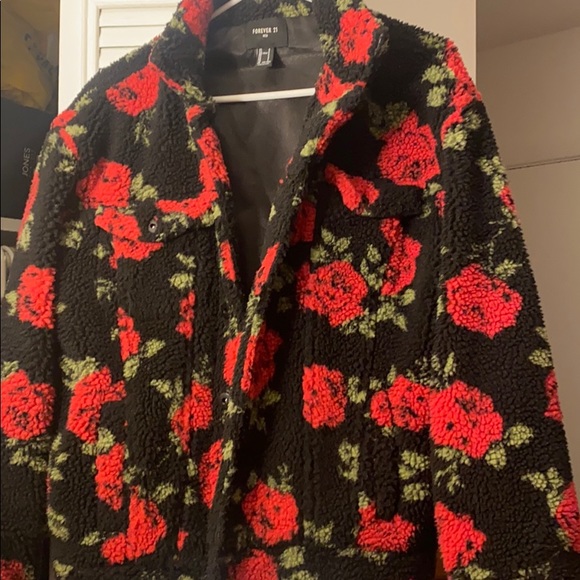 F21 Men Teddy rose jacket - Picture 1 of 3